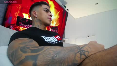 Snapshot of stefan_macallan chatting on April 2026 03:37:01 AM Macallan online show from April 2026 03:37:01 AM