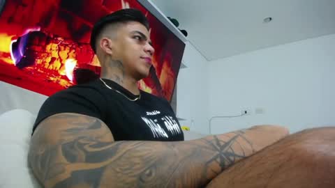 Snapshot of stefan_macallan chatting on April 2026 02:33:02 AM Macallan online show from April 2026 02:33:02 AM