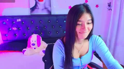 Stefanny Sweett  online show from July 2026 12:21:02 PM
