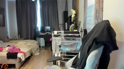 Snapshot of stefany_and_bettany chatting on June 2026 12:26:02 PM stefany_and_bettany online show from June 2026 12:26:02 PM