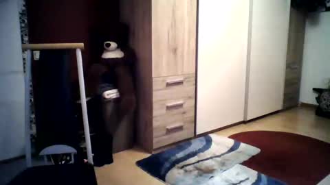 steffaniemoosbach online show from December 2025 07:00:01 PM
