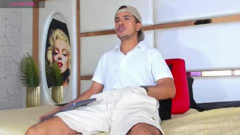 Snapshot of steffanxxll chatting on February 2026 04:27:02 AM ---steffan--- online show from February 2026 04:27:02 AM