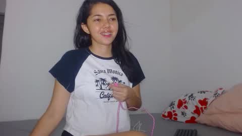 stefany online show from November 2025 07:19:01 AM