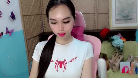 steffybabe online show from October 2025 04:02:01 PM