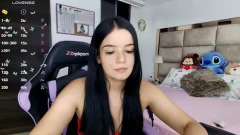 Stefany online show from June 2026 11:53:02 PM