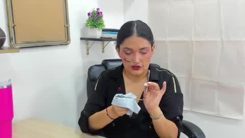 Stefy  online show from May 2026 07:33:01 PM