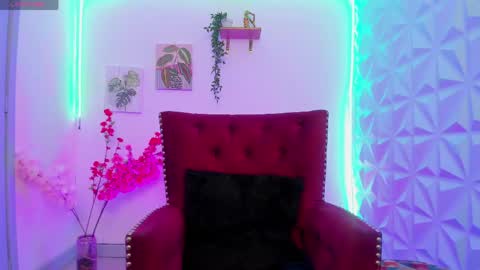 Stefy  online show from May 2026 06:58:01 PM