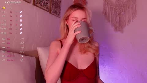 Snapshot of stela_artois chatting on February 2025 05:04:02 PM My name is Stella Nice to meet you Fav Pattern is 111 boobs are real online show from February 2025 05:04:02 PM