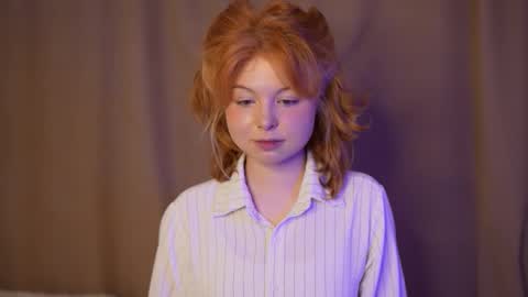 Snapshot of stela_vanila chatting on September 2025 01:50:01 AM Stella online show from September 2025 01:50:01 AM