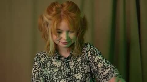 Snapshot of stela_vanila chatting on September 2025 01:18:01 AM Stella online show from September 2025 01:18:01 AM