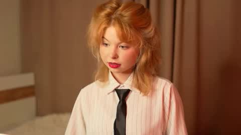 Snapshot of stela_vanila chatting on September 2025 11:20:02 PM Stella online show from September 2025 11:20:02 PM