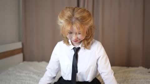 Snapshot of stela_vanila chatting on October 2025 01:14:02 AM Stella online show from October 2025 01:14:02 AM