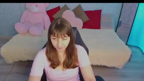 Snapshot of steladream chatting on June 2026 09:19:02 AM Stela online show from June 2026 09:19:02 AM