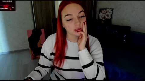 Snapshot of stella__cox chatting on February 2025 06:30:02 AM Stella Cox online show from February 2025 06:30:02 AM