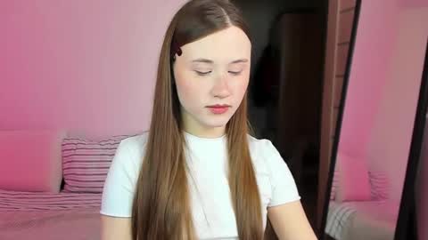 stella_sunny online show from November 2025 07:13:01 PM