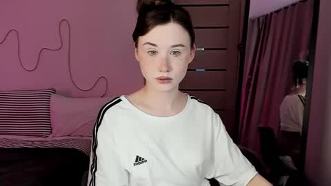 stella_sunny online show from January 2026 06:57:01 PM