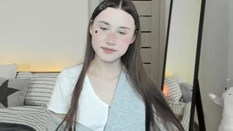 stella_sunny online show from April 2026 10:34:02 PM