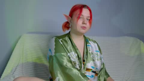 Anna online show from December 2025 01:22:02 AM