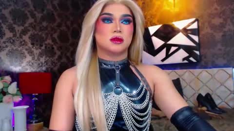 CALL ME STELLA online show from February 2025 09:43:01 AM