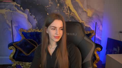 stellahoneywell online show from October 2025 01:18:02 PM