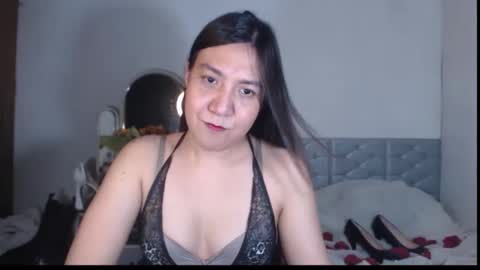 Stella online show from September 2025 09:06:02 PM