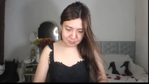 Stella online show from November 2025 03:19:02 PM