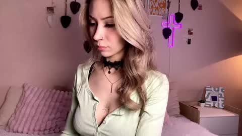 Alexia online show from May 2026 03:13:01 AM
