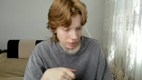 Snapshot of stellaswen chatting on June 2026 10:07:01 AM S T E L L A online show from June 2026 10:07:01 AM