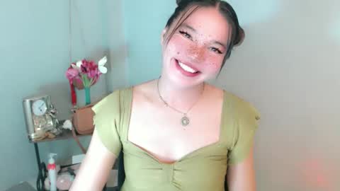 Snapshot of stellaxtemptationx chatting on December 2025 08:01:02 AM Stella sweet online show from December 2025 08:01:02 AM