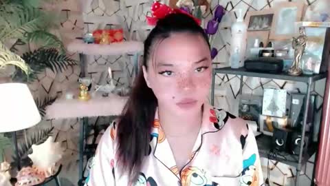 Snapshot of stellaxtemptationx chatting on January 2026 06:29:01 AM Stella sweet online show from January 2026 06:29:01 AM