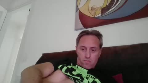 sten015 online show from September 2025 12:43:02 PM