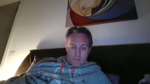 sten015 online show from March 2026 10:09:01 PM