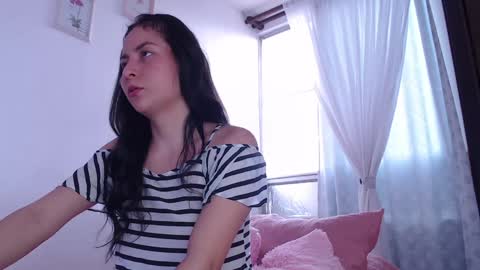 Snapshot of step_daughter_ chatting on December 2024 09:56:01 PM MIA online show from December 2024 09:56:01 PM