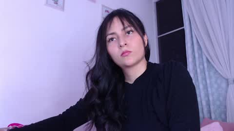 Snapshot of step_daughter_ chatting on January 2025 12:00:01 AM MIA online show from January 2025 12:00:01 AM