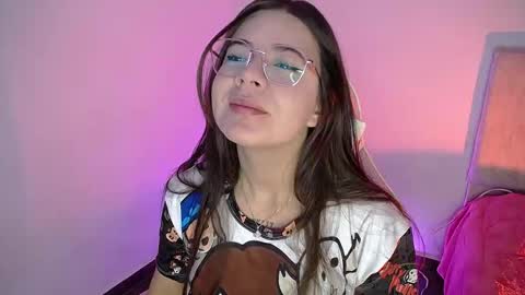 Emma online show from September 2025 11:39:02 PM