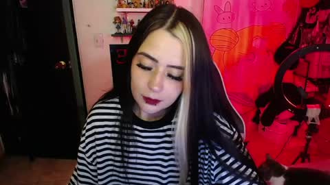 Snapshot of stephani_rousso chatting on April 2026 11:07:01 PM joha cosmo online show from April 2026 11:07:01 PM
