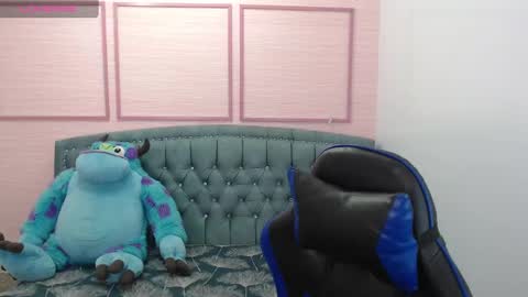 Snapshot of stephania_t chatting on January 2025 10:23:02 AM Stephania online show from January 2025 10:23:02 AM