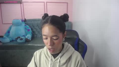 Snapshot of stephania_t chatting on March 2025 10:34:02 AM Stephania online show from March 2025 10:34:02 AM