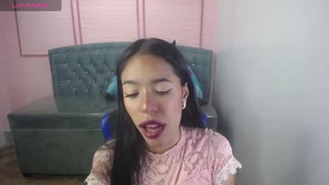 Snapshot of stephania_t chatting on March 2025 10:28:02 AM Stephania online show from March 2025 10:28:02 AM