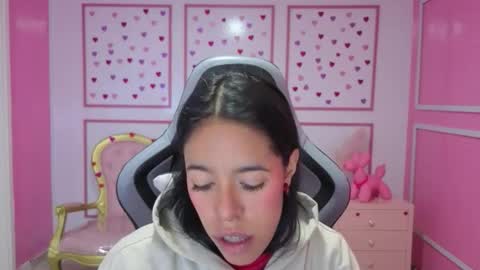 Snapshot of stephania_t chatting on September 2025 11:32:02 AM Stephania online show from September 2025 11:32:02 AM