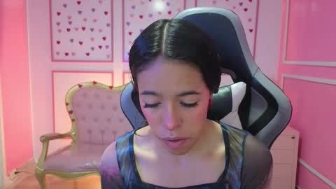 Snapshot of stephania_t chatting on September 2025 11:33:01 AM Stephania online show from September 2025 11:33:01 AM