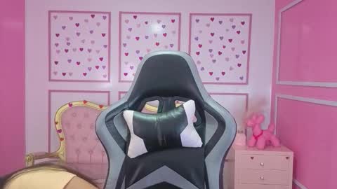 Snapshot of stephania_t chatting on September 2025 11:37:02 AM Stephania online show from September 2025 11:37:02 AM