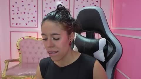 Snapshot of stephania_t chatting on October 2025 11:42:01 AM Stephania online show from October 2025 11:42:01 AM