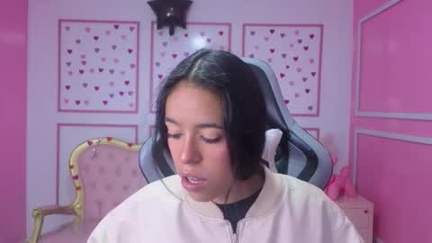 Snapshot of stephania_t chatting on October 2025 12:16:01 PM Stephania online show from October 2025 12:16:01 PM