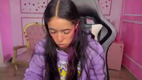 Snapshot of stephania_t chatting on February 2026 12:09:01 PM Stephania online show from February 2026 12:09:01 PM