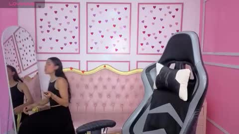 Snapshot of stephania_t chatting on February 2026 12:23:02 PM Stephania online show from February 2026 12:23:02 PM