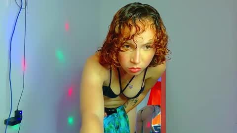 stephanie bennett online show from October 2025 03:29:02 AM