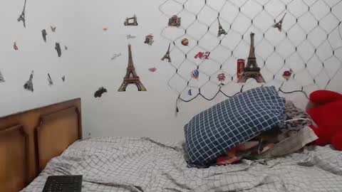 Stephanie   online show from March 2025 11:32:01 AM