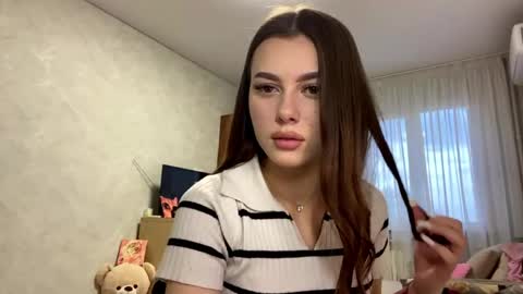 Stephani online show from May 2026 03:18:02 PM