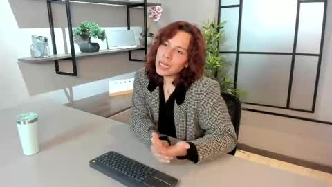 Snapshot of stephanrusso chatting on May 2026 07:31:01 PM Stephan online show from May 2026 07:31:01 PM